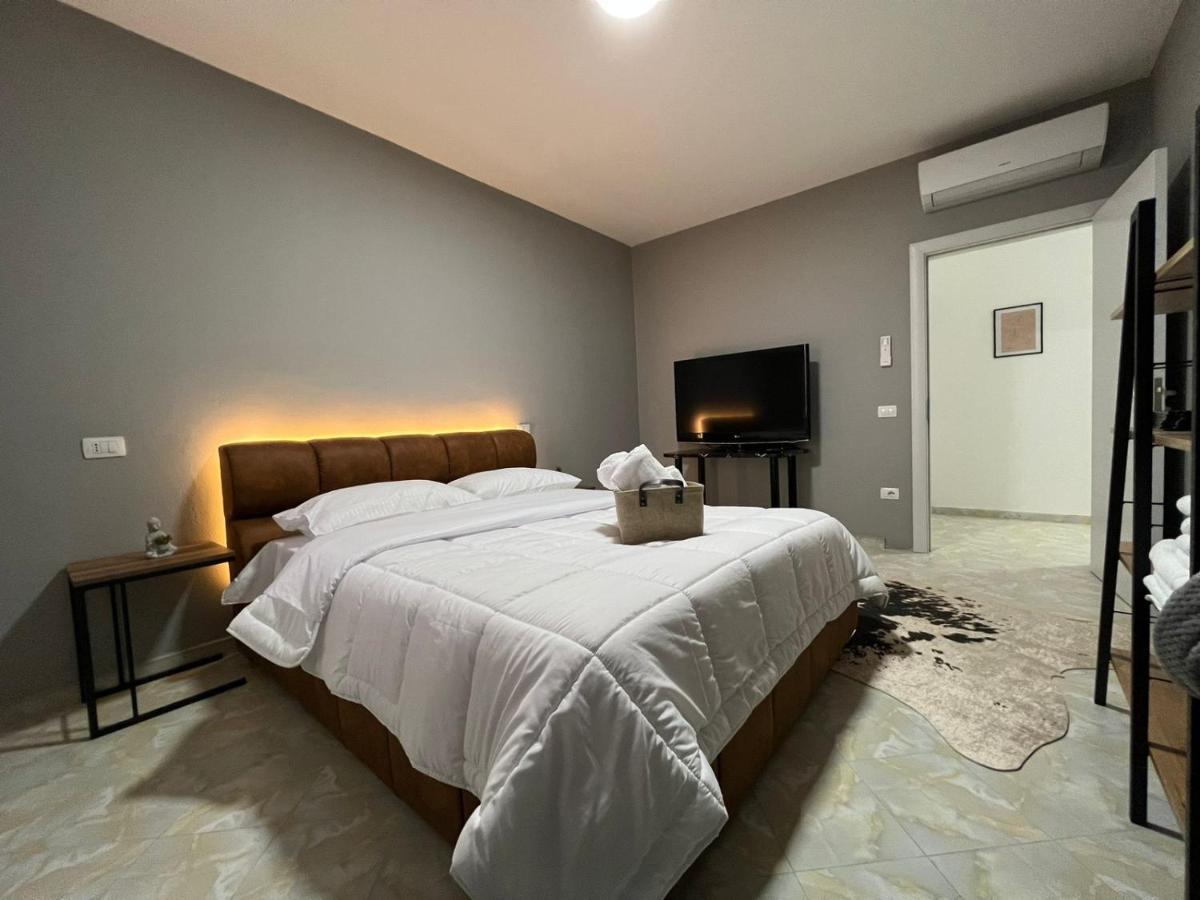 Lift @Vollga With Bbq And Patio Apartment Durres Bagian luar foto
